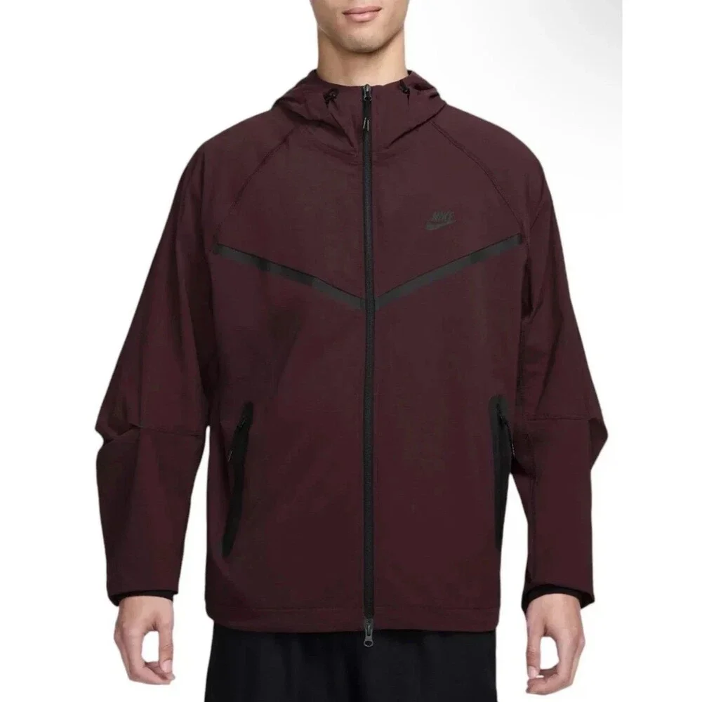 Nike Tech Woven Windbreaker Hooded Jacket Burgundy Mens Medium HM7151-652 NEW
